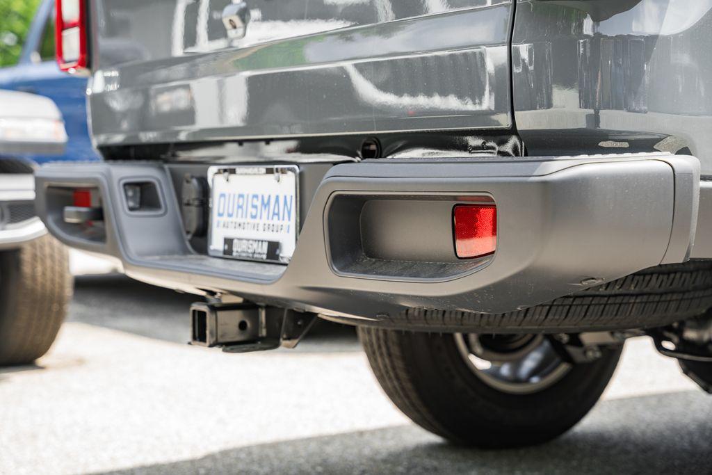 new 2025 Jeep Gladiator car, priced at $53,330