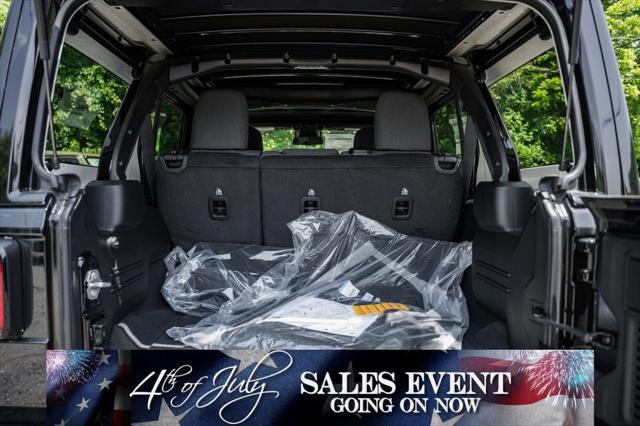 new 2025 Jeep Wrangler car, priced at $40,638
