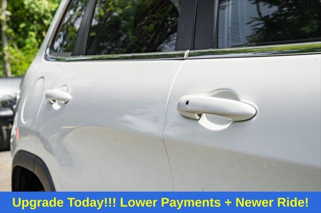 used 2020 Jeep Cherokee car, priced at $20,000