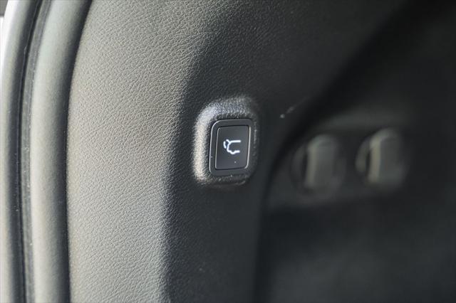 used 2020 Jeep Cherokee car, priced at $20,000