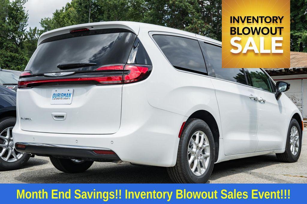 new 2025 Chrysler Pacifica car, priced at $35,575
