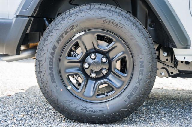 new 2025 Jeep Wrangler car, priced at $31,217