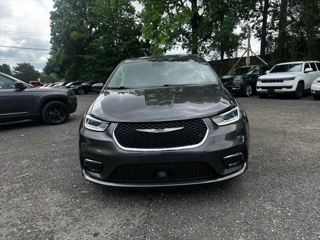 used 2023 Chrysler Pacifica car, priced at $22,000