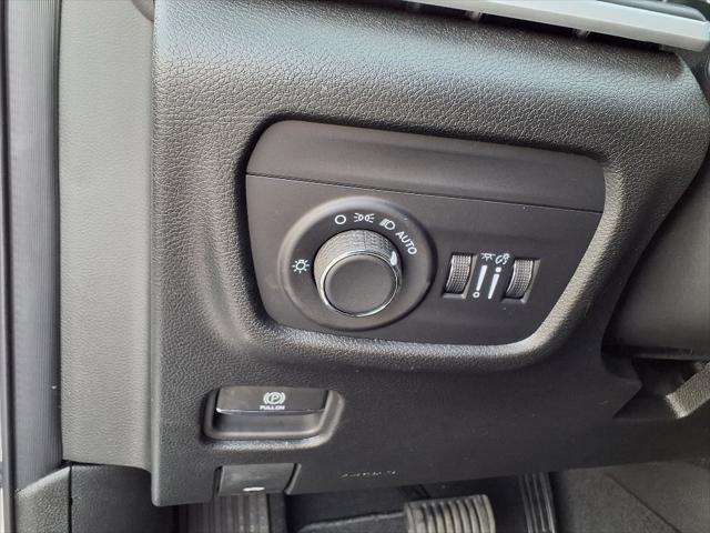 new 2025 Jeep Grand Cherokee car, priced at $38,067