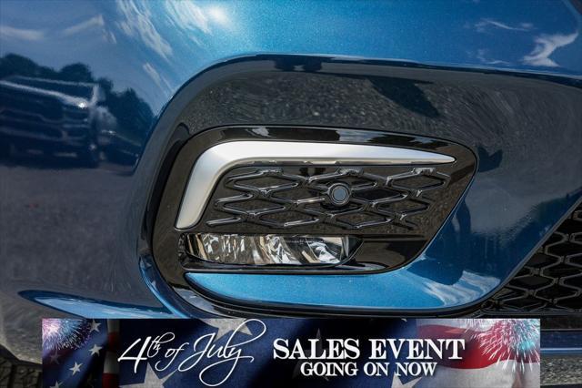 new 2025 Chrysler Pacifica car, priced at $54,622