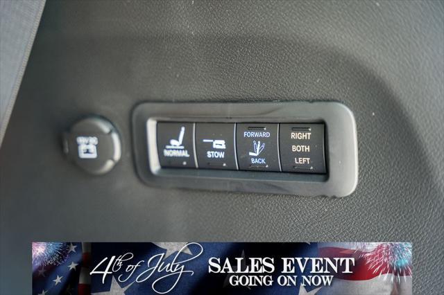 new 2025 Chrysler Pacifica car, priced at $54,622