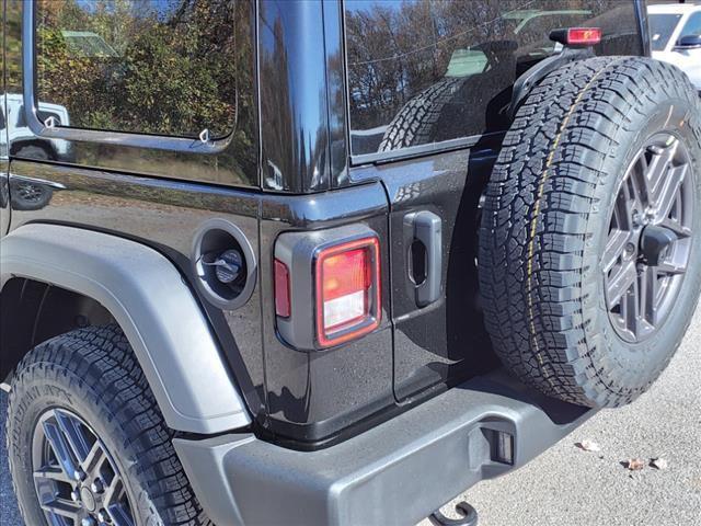 new 2025 Jeep Wrangler car, priced at $39,698