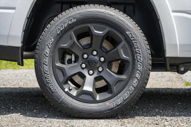 new 2025 Ram 1500 car, priced at $52,129