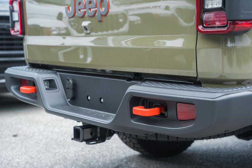 new 2025 Jeep Gladiator car, priced at $48,235