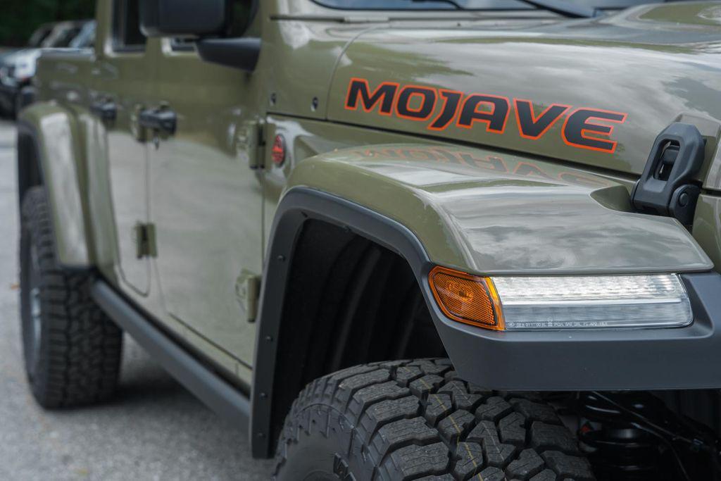 new 2025 Jeep Gladiator car, priced at $48,235