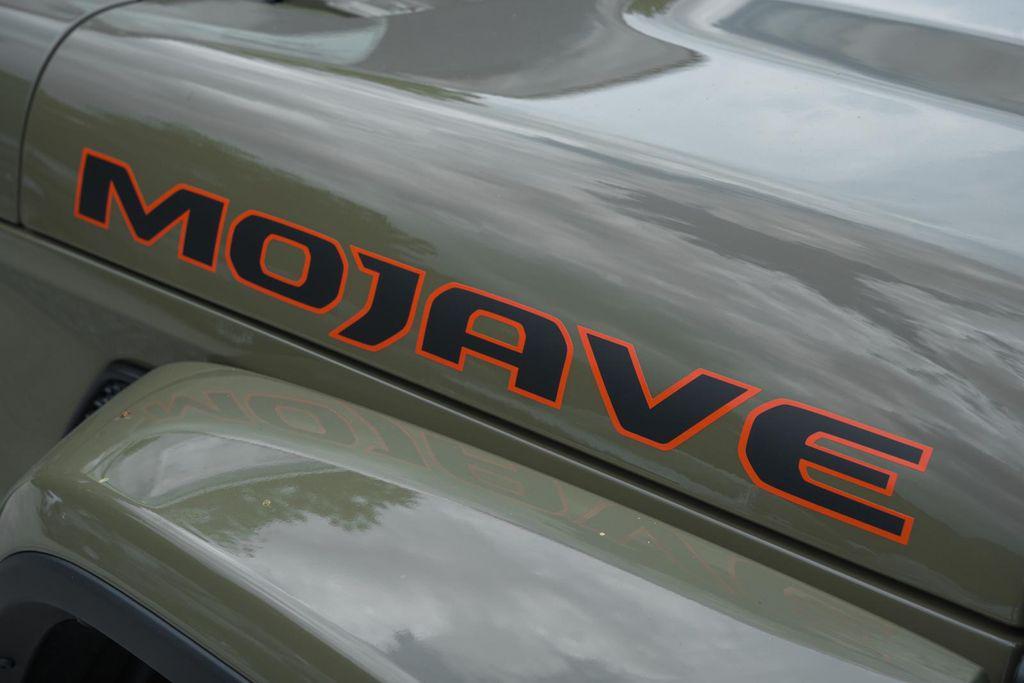 new 2025 Jeep Gladiator car, priced at $48,235