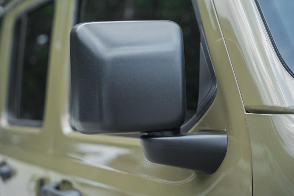 new 2025 Jeep Gladiator car, priced at $48,235