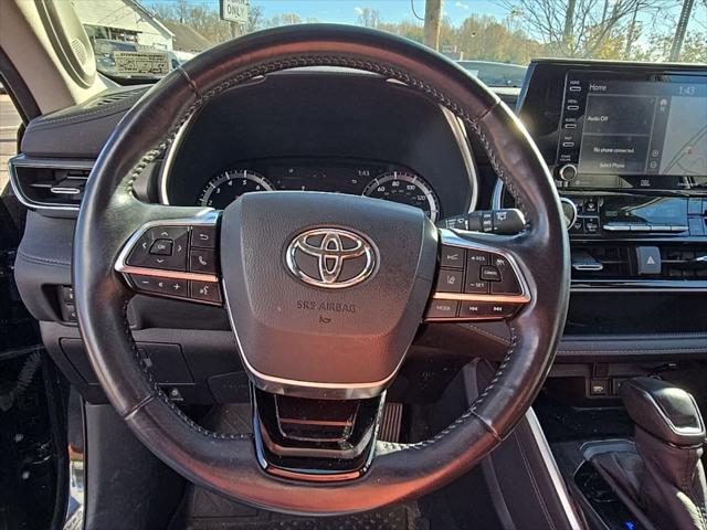 used 2020 Toyota Highlander car, priced at $32,500