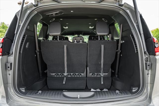 new 2025 Chrysler Pacifica car, priced at $37,692