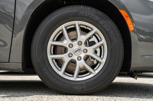 new 2025 Chrysler Pacifica car, priced at $37,692