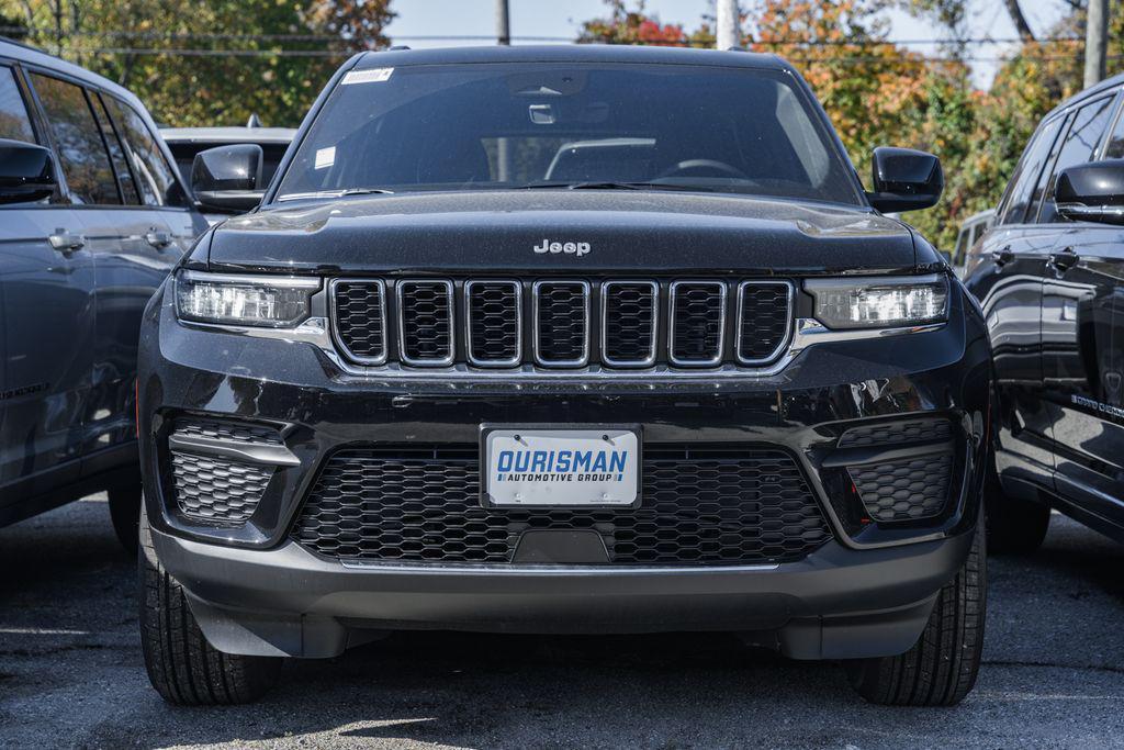 new 2025 Jeep Grand Cherokee car, priced at $38,435
