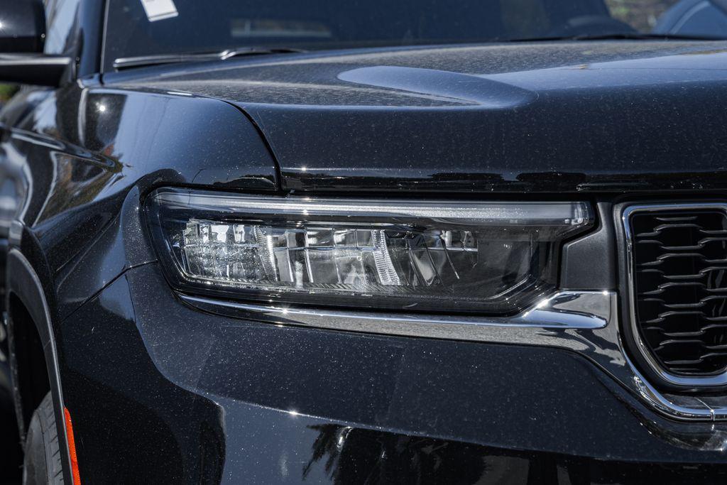 new 2025 Jeep Grand Cherokee car, priced at $38,435