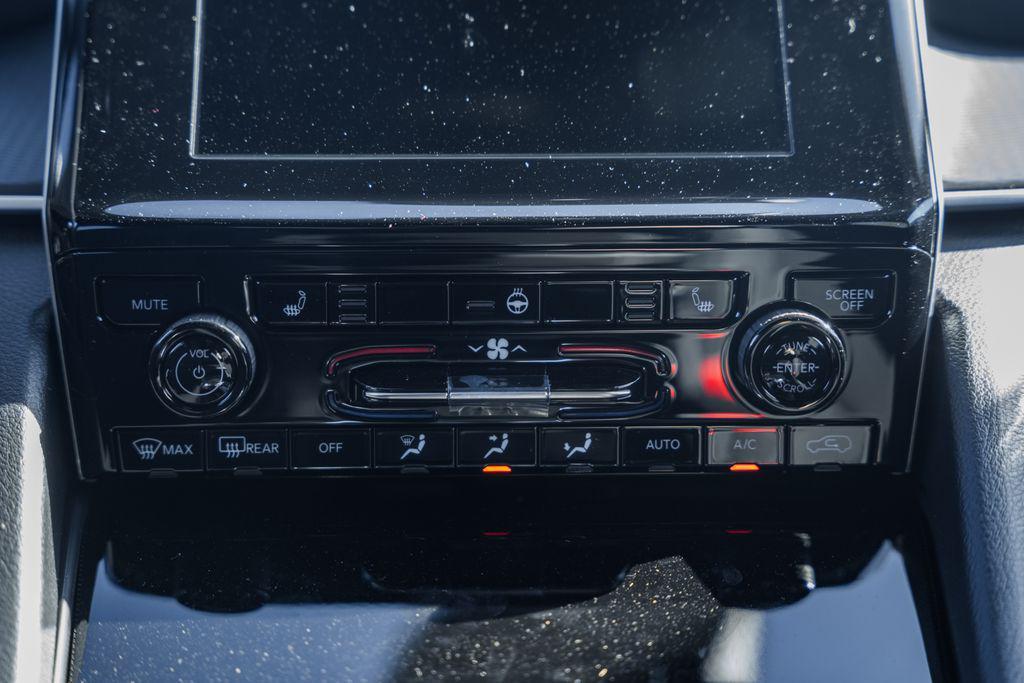 new 2025 Jeep Grand Cherokee car, priced at $38,435