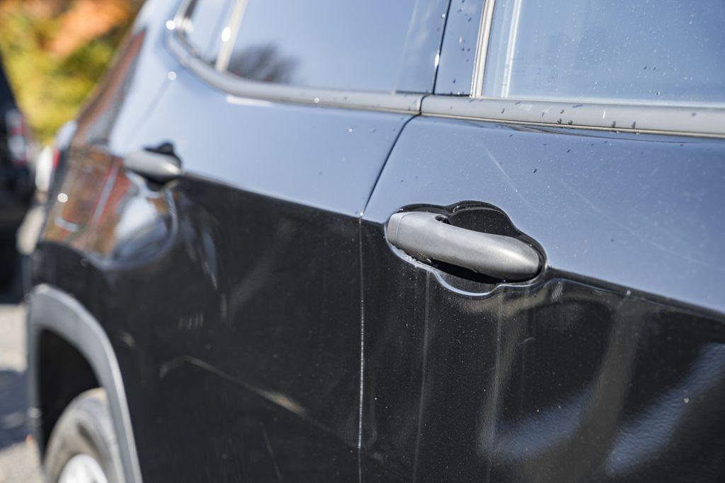 used 2023 Jeep Compass car, priced at $21,000