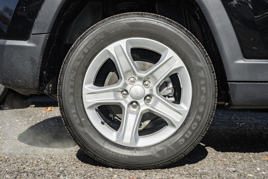 used 2023 Jeep Compass car, priced at $21,000