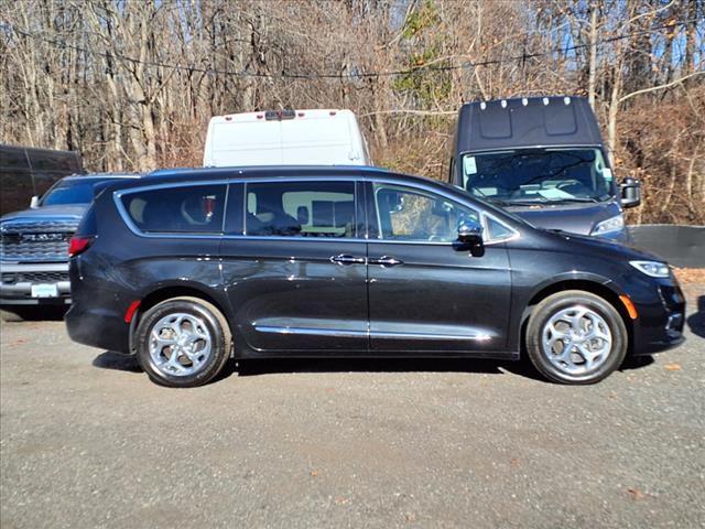 used 2021 Chrysler Pacifica car, priced at $34,500