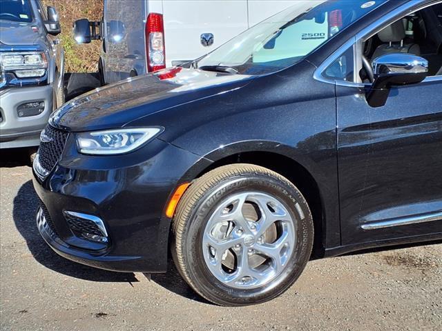 used 2021 Chrysler Pacifica car, priced at $34,500