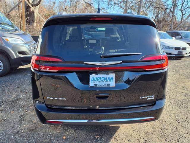 used 2021 Chrysler Pacifica car, priced at $34,500