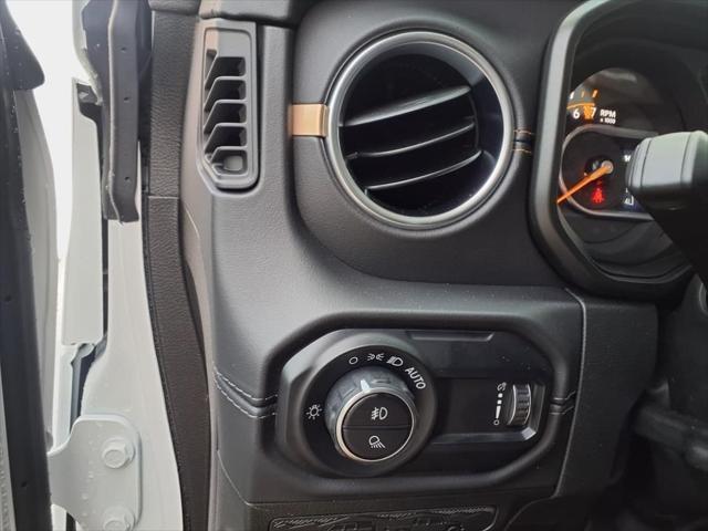 new 2025 Jeep Gladiator car, priced at $44,379