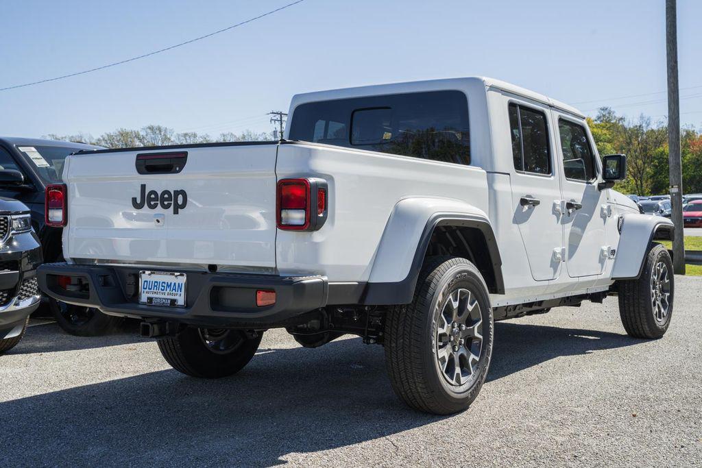 new 2025 Jeep Gladiator car, priced at $51,345