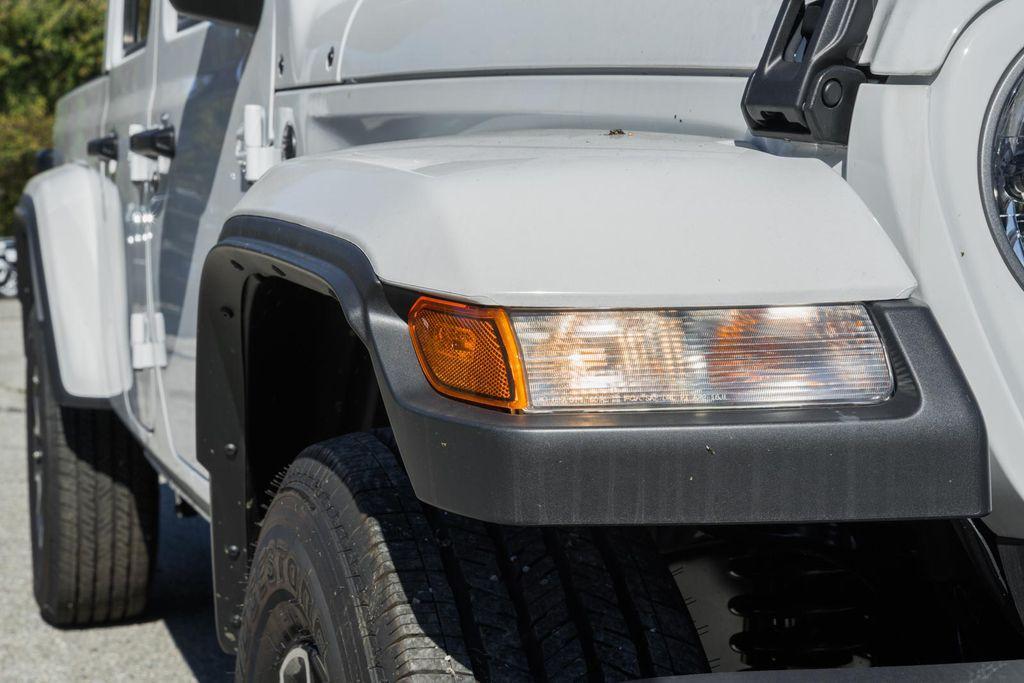 new 2025 Jeep Gladiator car, priced at $51,345