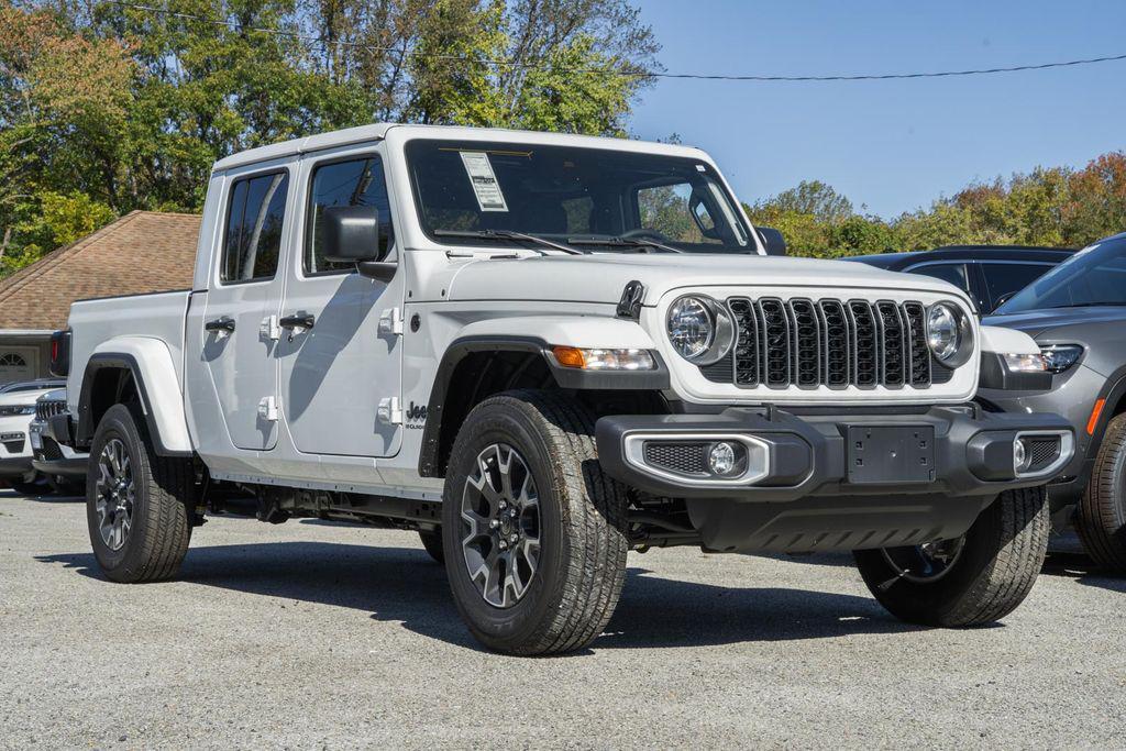 new 2025 Jeep Gladiator car, priced at $51,345