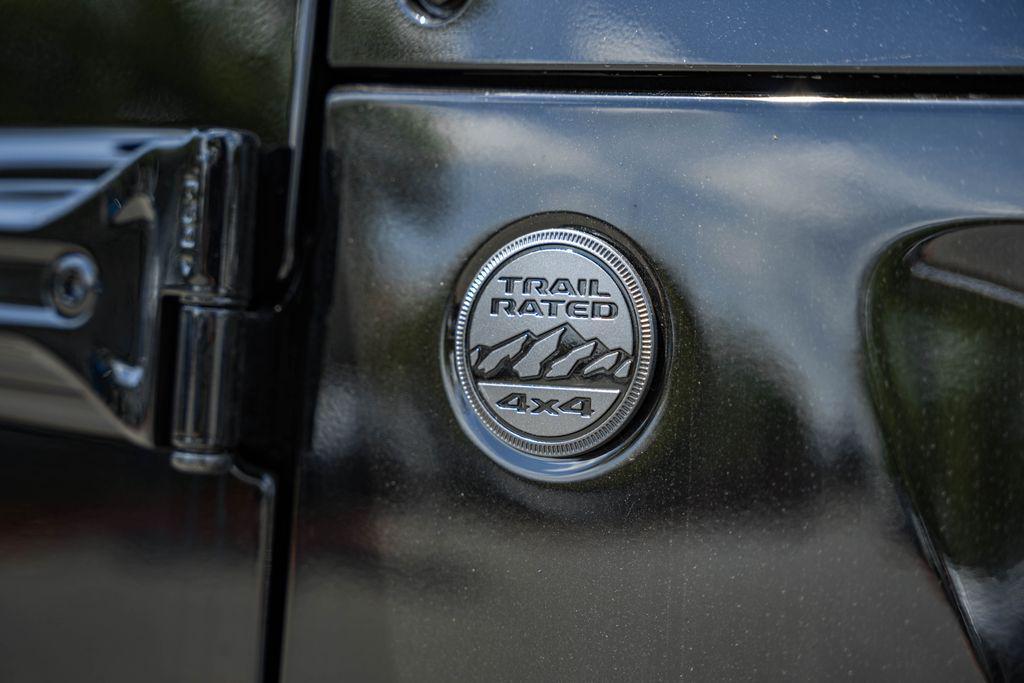 new 2025 Jeep Gladiator car, priced at $53,330