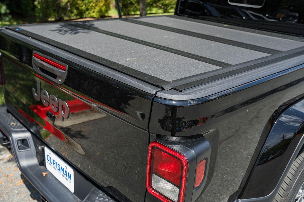 new 2025 Jeep Gladiator car, priced at $53,330