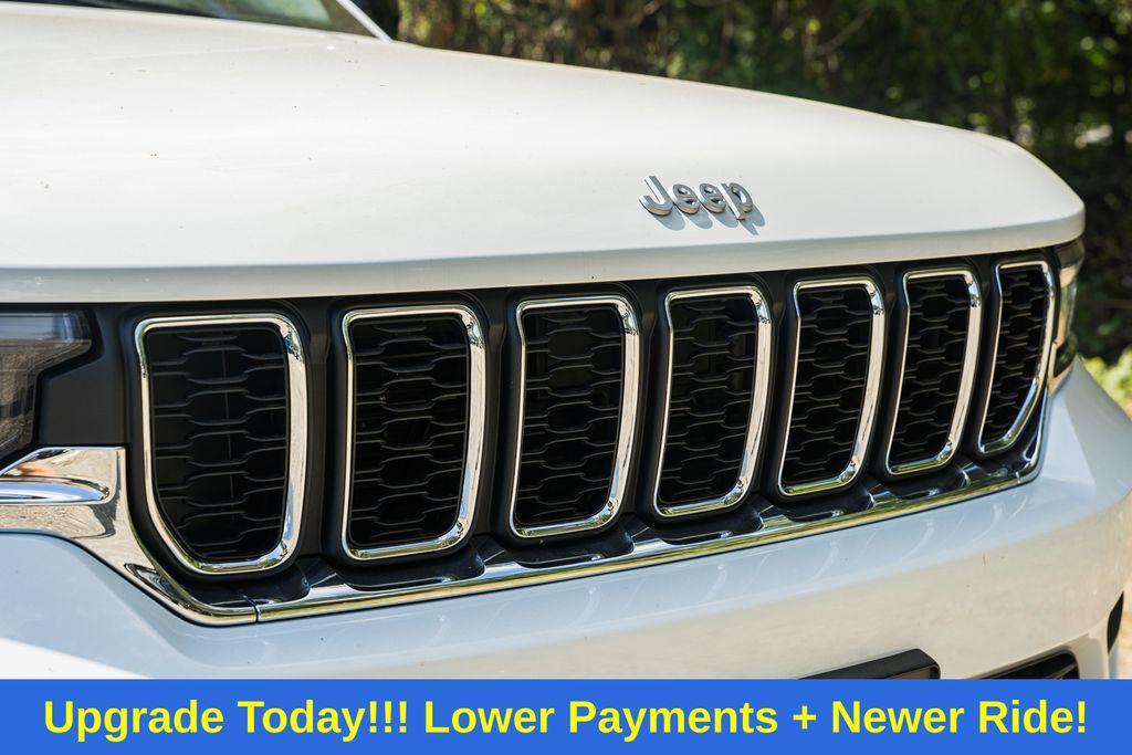 new 2025 Jeep Grand Cherokee car, priced at $36,995