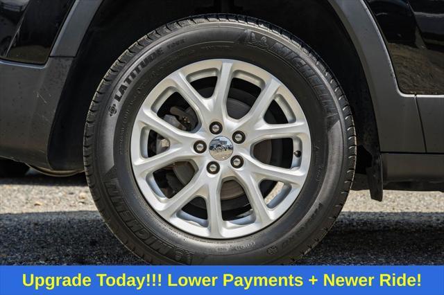 used 2017 Jeep Cherokee car, priced at $13,000