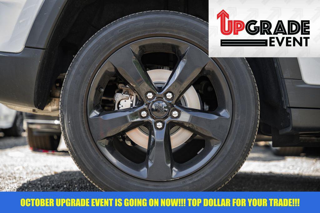 used 2022 Jeep Grand Cherokee car, priced at $28,500