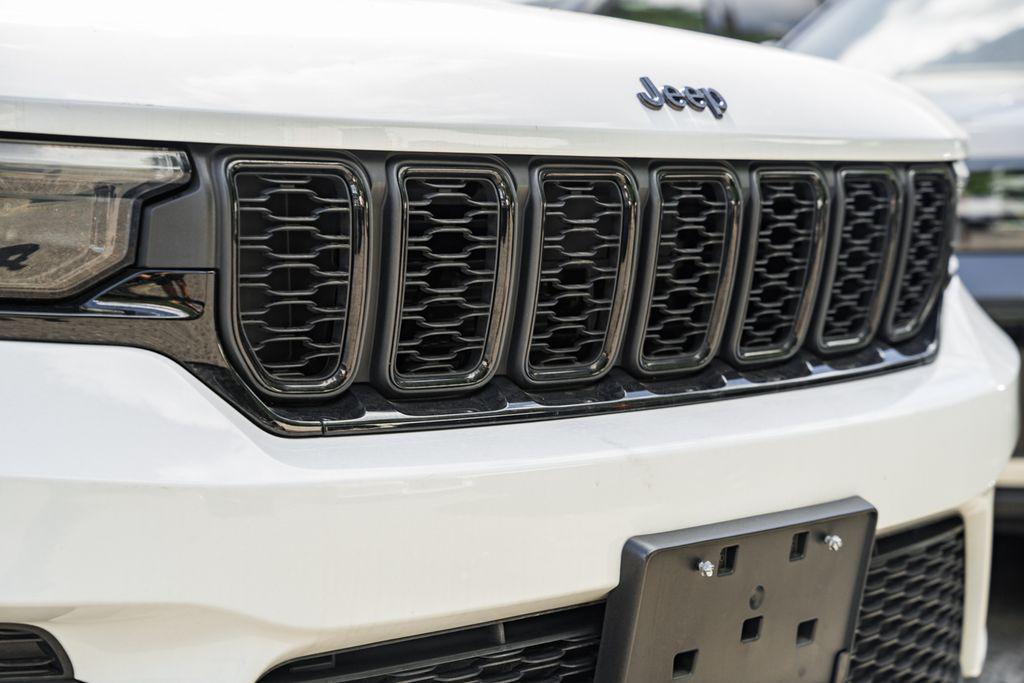 used 2022 Jeep Grand Cherokee car, priced at $26,500