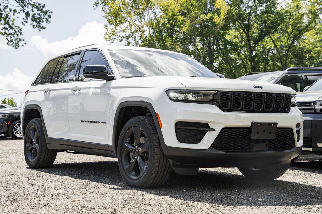 used 2022 Jeep Grand Cherokee car, priced at $26,500