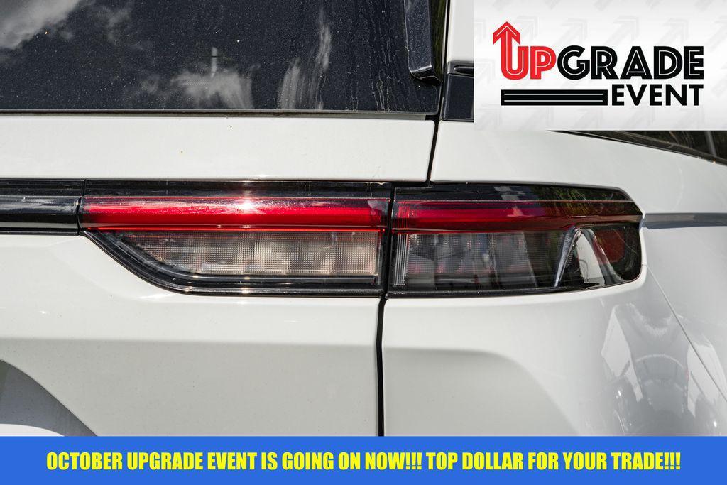 used 2022 Jeep Grand Cherokee car, priced at $28,500