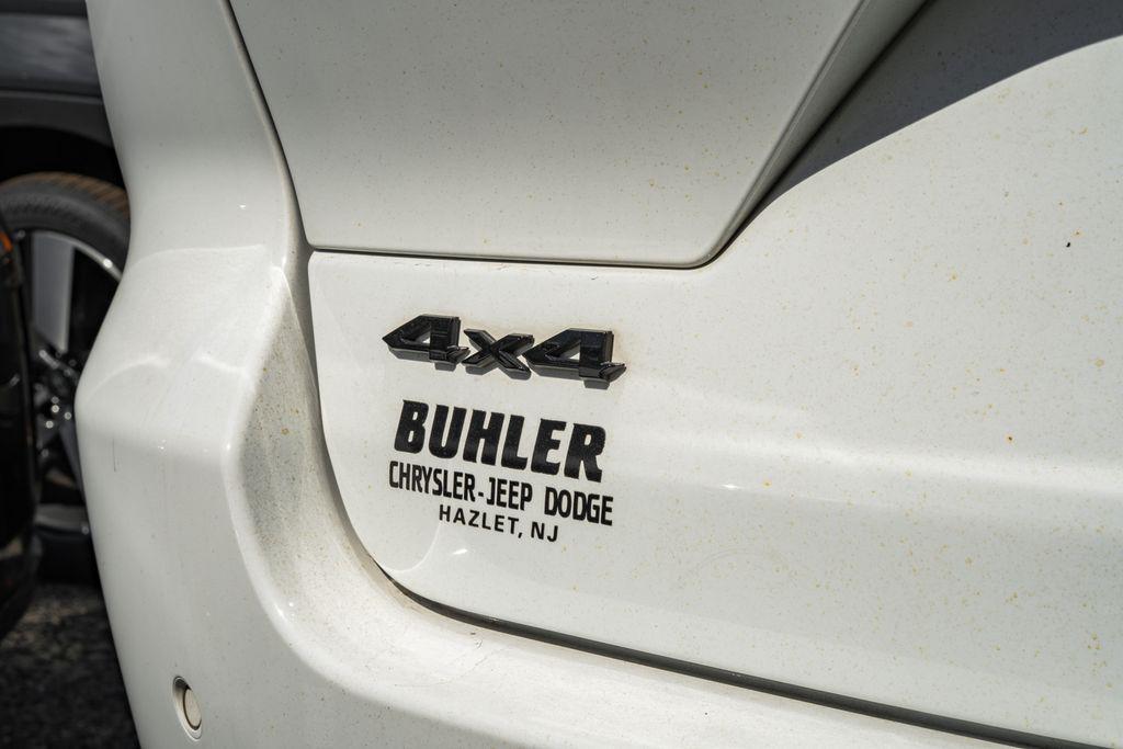 used 2022 Jeep Grand Cherokee car, priced at $26,500