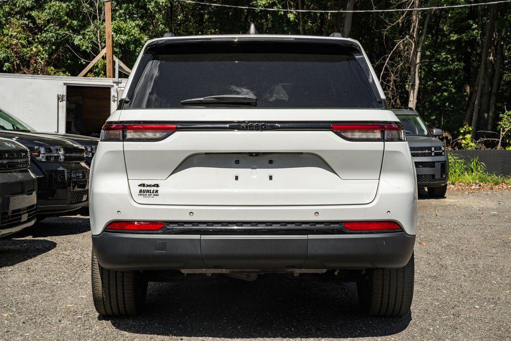 used 2022 Jeep Grand Cherokee car, priced at $26,500