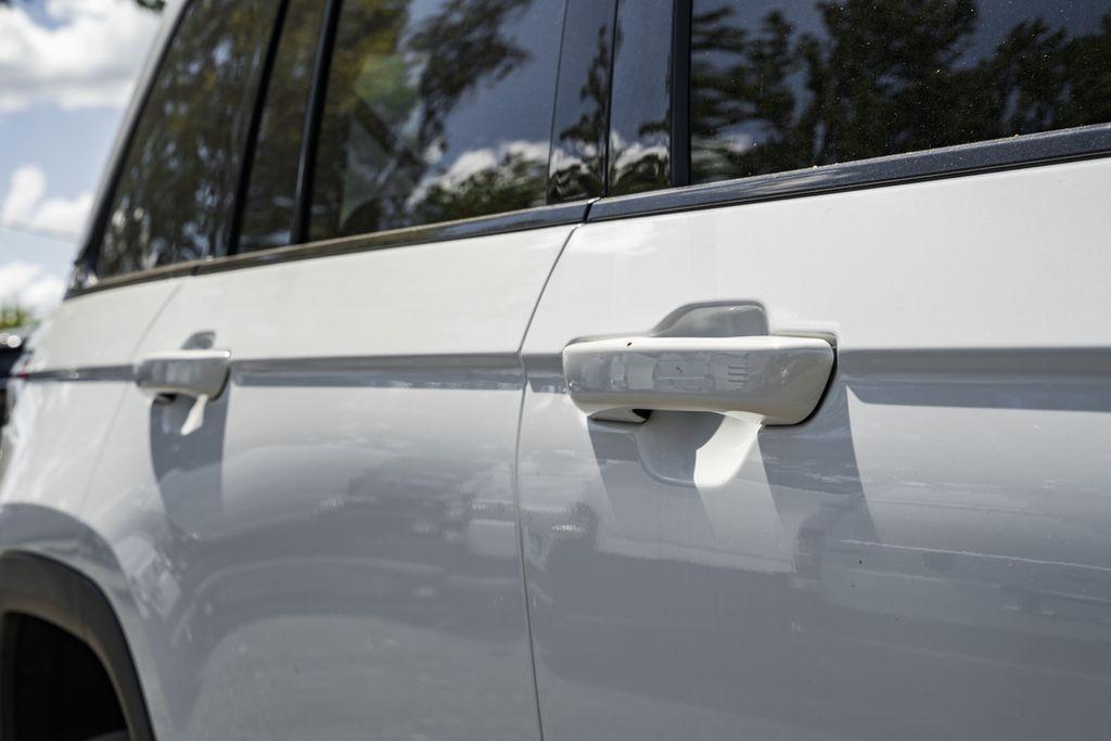 used 2022 Jeep Grand Cherokee car, priced at $26,500