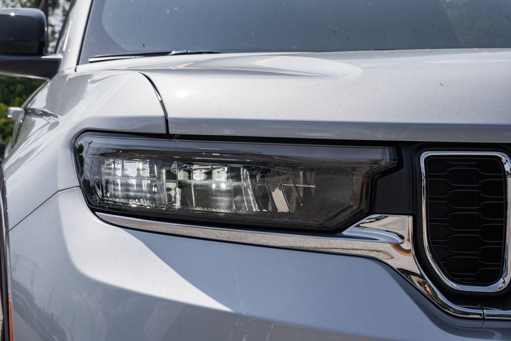 new 2025 Jeep Grand Cherokee car, priced at $36,031