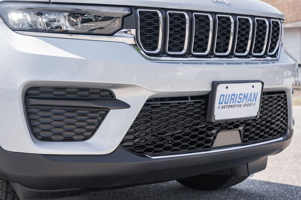 new 2025 Jeep Grand Cherokee car, priced at $36,031