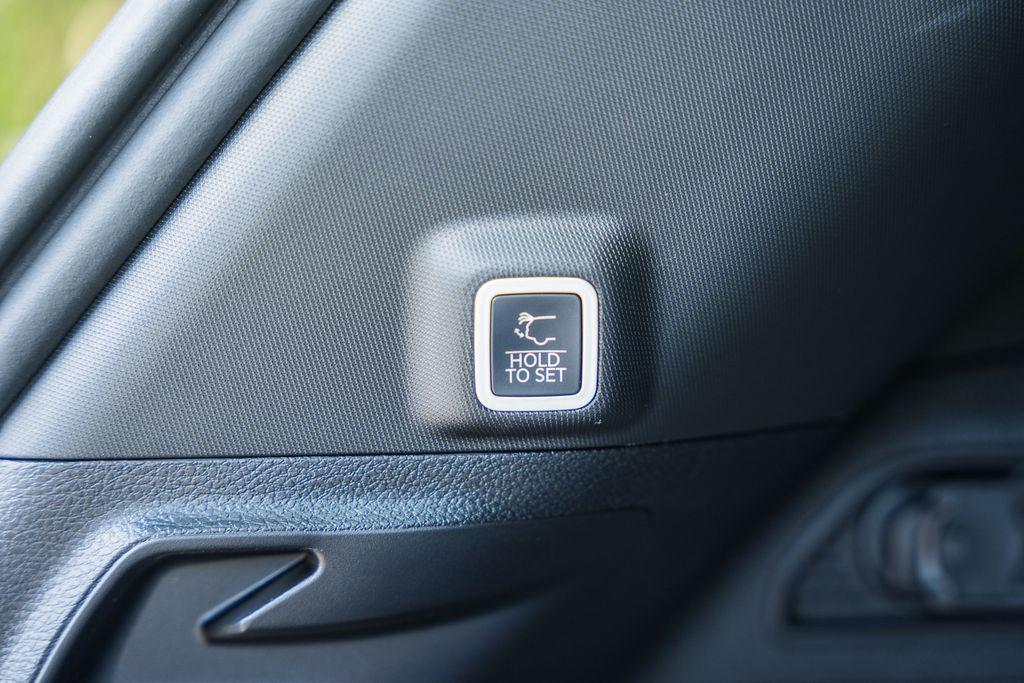 new 2025 Jeep Grand Cherokee car, priced at $35,495