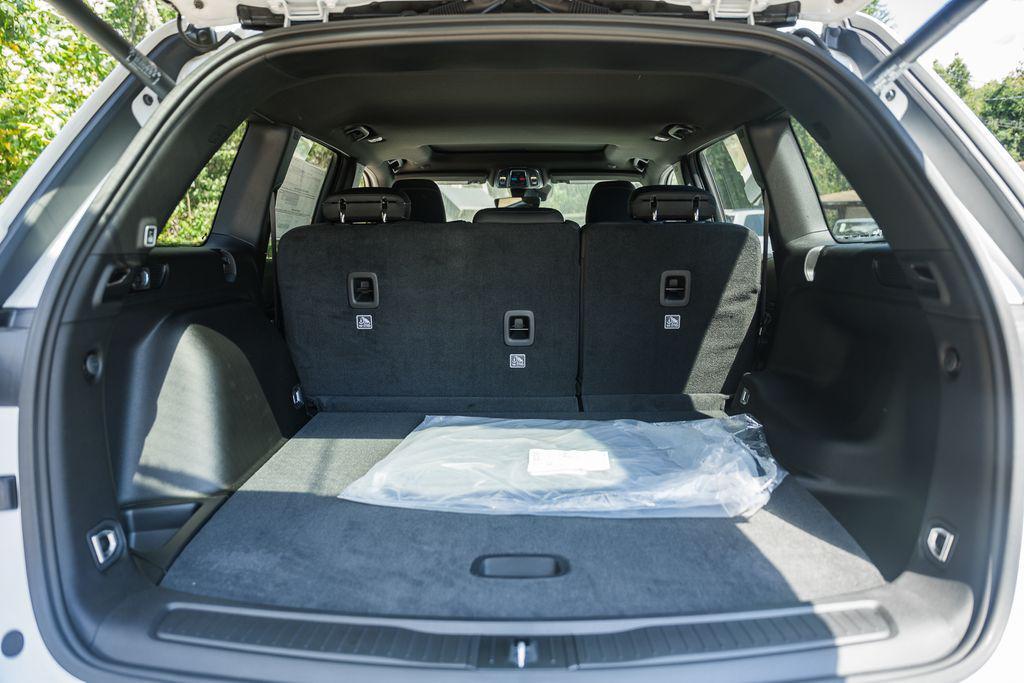 new 2025 Jeep Grand Cherokee car, priced at $35,495