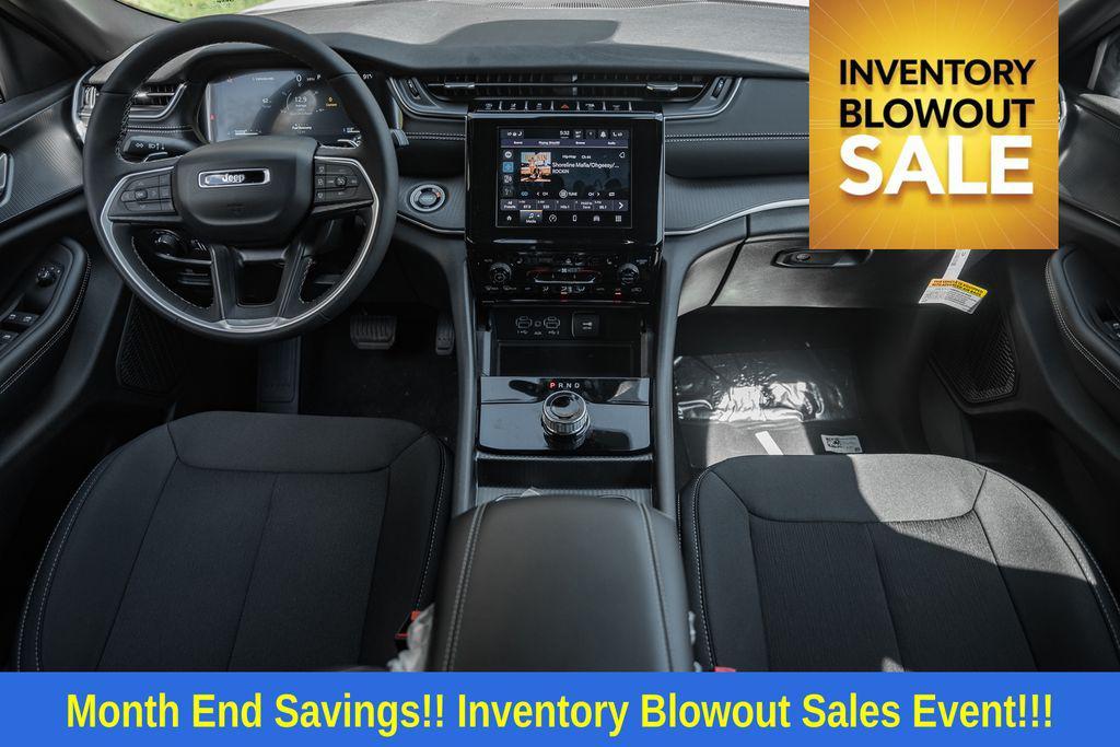 new 2025 Jeep Grand Cherokee car, priced at $37,995