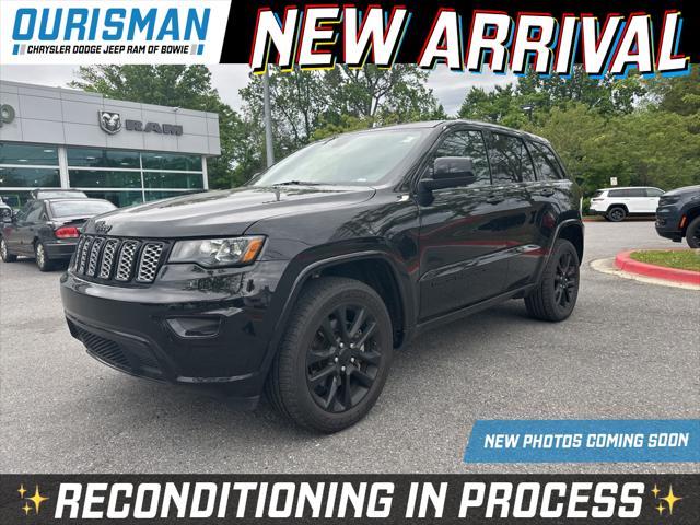 used 2022 Jeep Grand Cherokee car, priced at $28,136