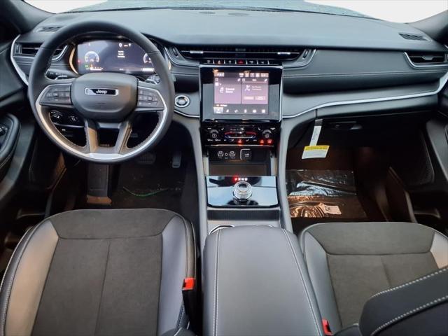 new 2025 Jeep Grand Cherokee car, priced at $43,510