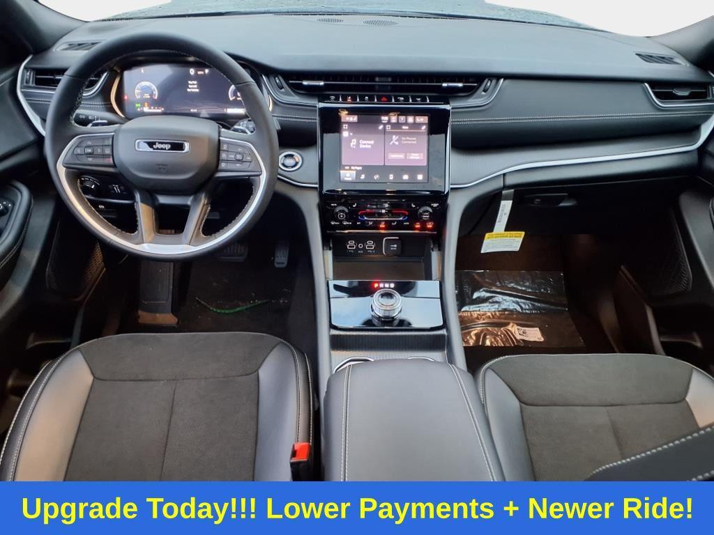 new 2025 Jeep Grand Cherokee car, priced at $38,453